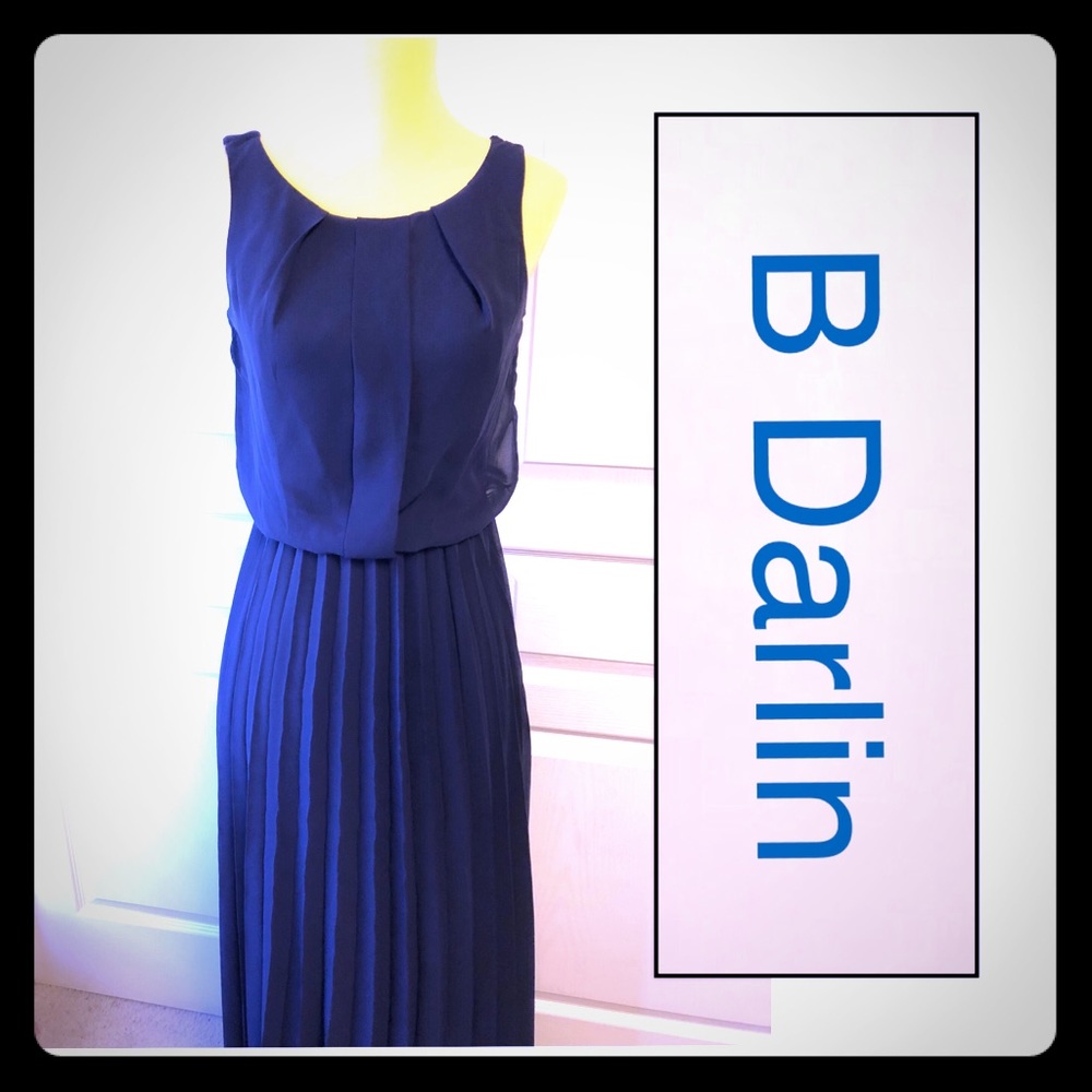 *LIKE NEW* Navy gown by B Darlin